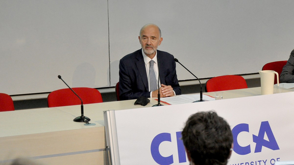 Pierre Moscovici at the inaugural "Future of Europe" lecture