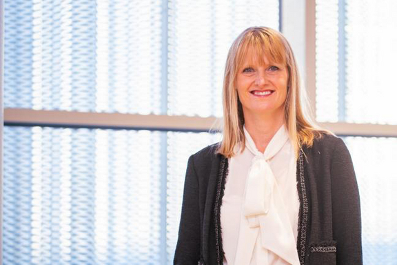 Catherine de Vries, Bocconi University